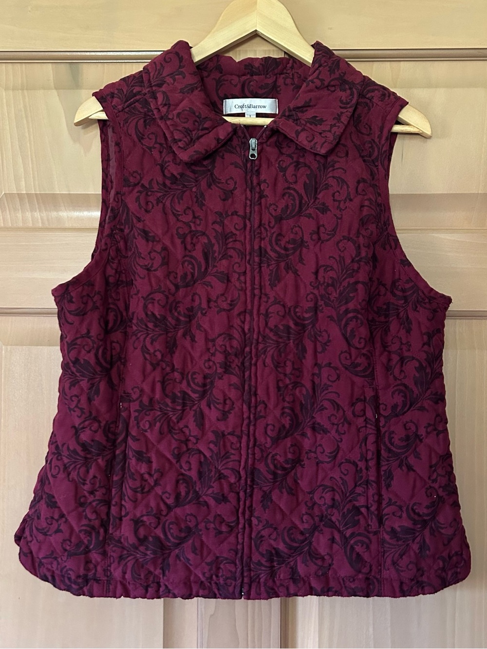 Croft & Barrow Women's Maroon Quilted Floral Damask Vest Classic